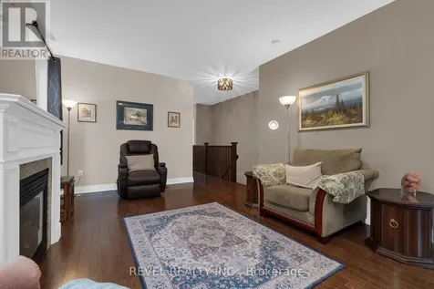 42 Sandy Coast Crescent Wasaga Beach ON L9Z 2L1