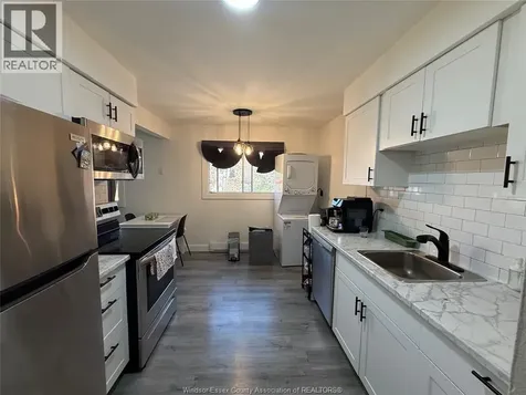 3150 Peter Street Windsor ON N9C 1H3