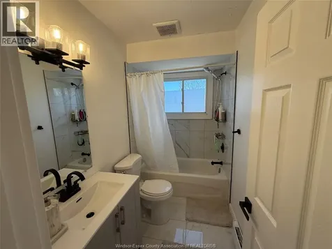 3150 Peter Street Windsor ON N9C 1H3