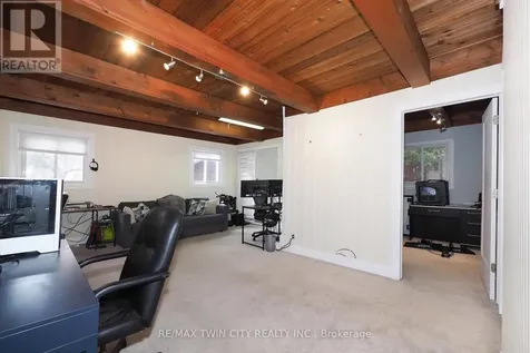 163 Pinegrove Crescent Waterloo ON N2L 4T9