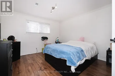 163 Pinegrove Crescent Waterloo ON N2L 4T9