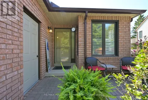 45 Green Briar Road New Tecumseth ON L9R 1R6