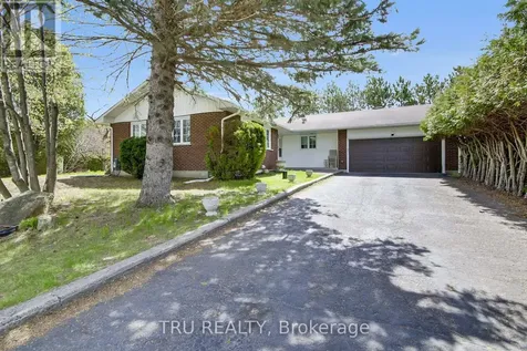 7038 Shields Drive Ottawa ON K4P 1A7