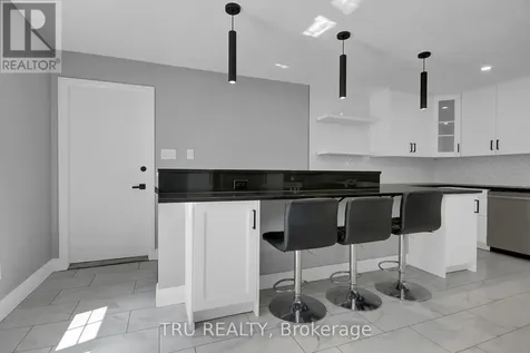 7038 Shields Drive Ottawa ON K4P 1A7