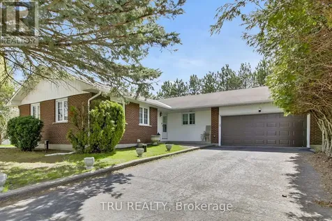7038 Shields Drive Ottawa ON K4P 1A7