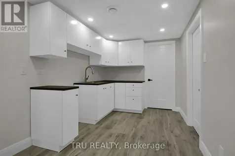 7038 Shields Drive Ottawa ON K4P 1A7