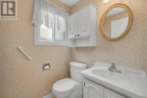 2295 Cotters Crescent Ottawa ON K1V 8Y7