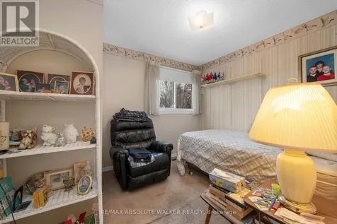 2295 Cotters Crescent Ottawa ON K1V 8Y7
