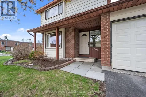 2295 Cotters Crescent Ottawa ON K1V 8Y7