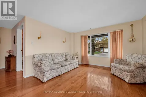 2295 Cotters Crescent Ottawa ON K1V 8Y7