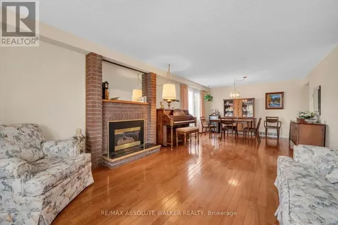 2295 Cotters Crescent Ottawa ON K1V 8Y7