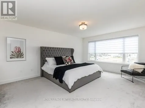 28 Mendoza Way Ottawa ON K2S 2S6