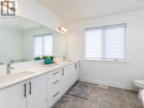 28 Mendoza Way Ottawa ON K2S 2S6