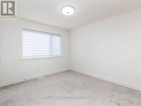 28 Mendoza Way Ottawa ON K2S 2S6