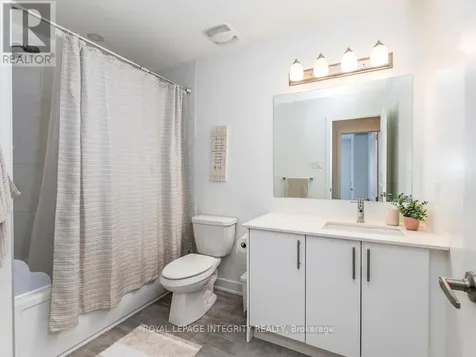 28 Mendoza Way Ottawa ON K2S 2S6
