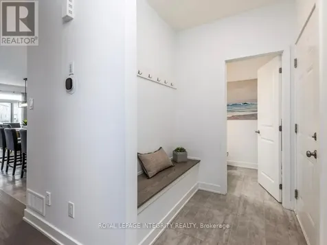 28 Mendoza Way Ottawa ON K2S 2S6