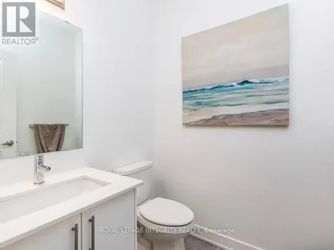 28 Mendoza Way Ottawa ON K2S 2S6