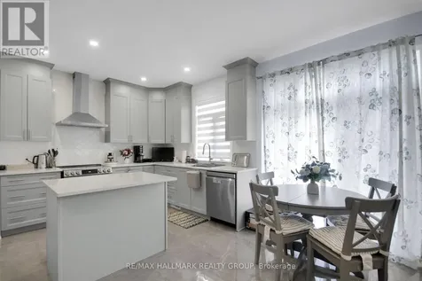 568 Bobolink Ridge Ottawa ON K2S 2P4