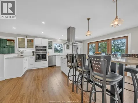 388 Seacliff Drive West Leamington ON N8H 4E1