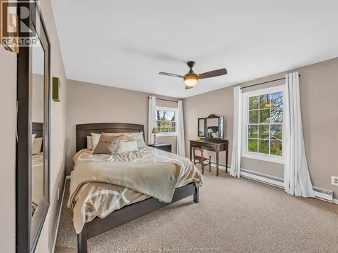 388 Seacliff Drive West Leamington ON N8H 4E1