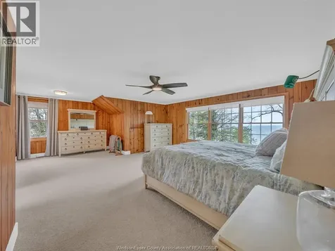 388 Seacliff Drive West Leamington ON N8H 4E1