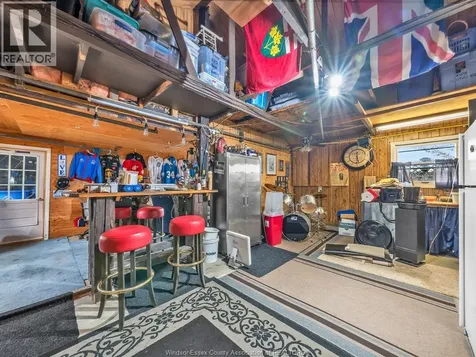 388 Seacliff Drive West Leamington ON N8H 4E1