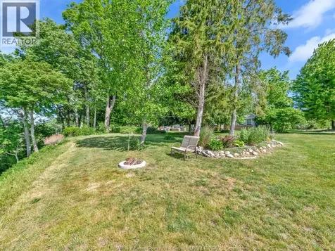 388 Seacliff Drive West Leamington ON N8H 4E1