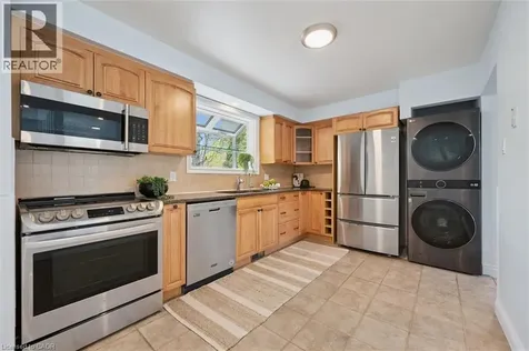 176 Woodville Place Waterloo ON N2L 4W9