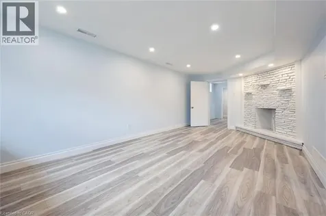 176 Woodville Place Waterloo ON N2L 4W9
