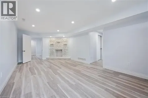 176 Woodville Place Waterloo ON N2L 4W9