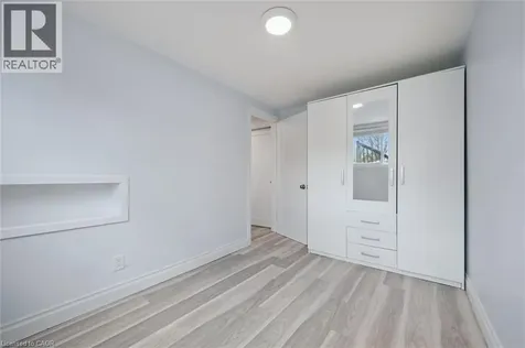 176 Woodville Place Waterloo ON N2L 4W9