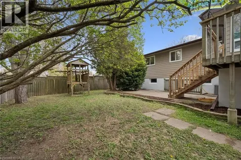 176 Woodville Place Waterloo ON N2L 4W9