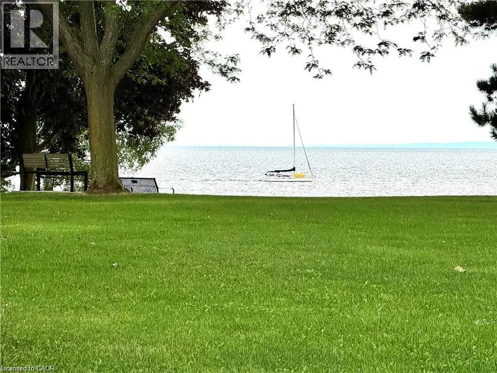 5250 Lakeshore Road Burlington ON L7L 5L2