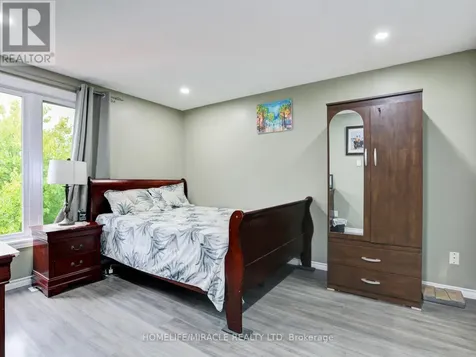 128 Macatee Place South Cambridge ON N1R 6Z8