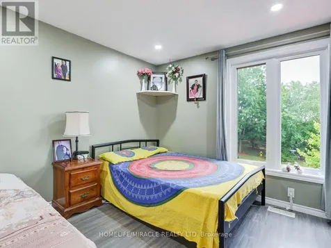 128 Macatee Place South Cambridge ON N1R 6Z8