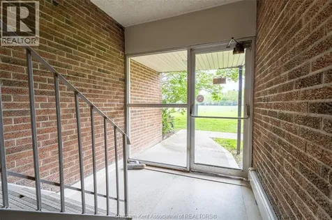 63 Baldoon Street Chatham ON N7L 1E2