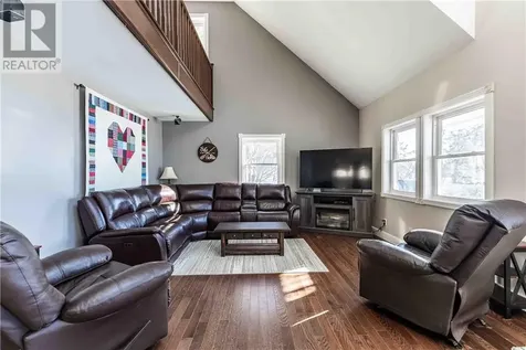 1168 West Bay Capreol ON P0M 1H0