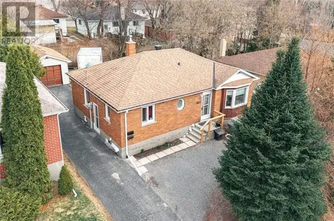 682 Connaught Avenue Greater Sudbury ON P3E 3W6