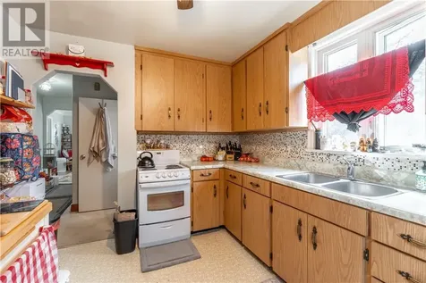 682 Connaught Avenue Greater Sudbury ON P3E 3W6