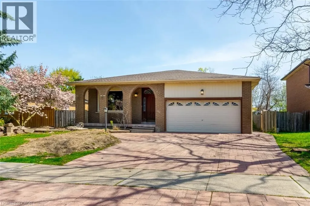 477 Valleyview Crescent Milton ON L9T 3L3