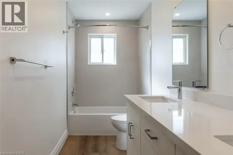 477 Valleyview Crescent Milton ON L9T 3L3