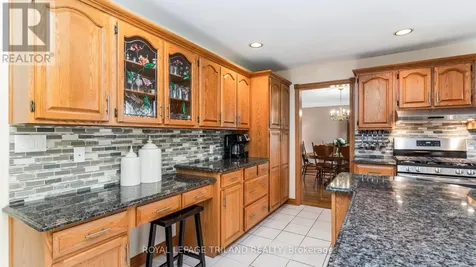 42720 Meadow Wood Lane Central Elgin ON N0L 2L0