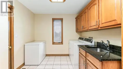 42720 Meadow Wood Lane Central Elgin ON N0L 2L0