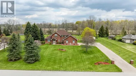 42720 Meadow Wood Lane Central Elgin ON N0L 2L0