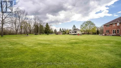 42720 Meadow Wood Lane Central Elgin ON N0L 2L0