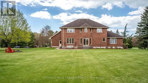 42720 Meadow Wood Lane Central Elgin ON N0L 2L0