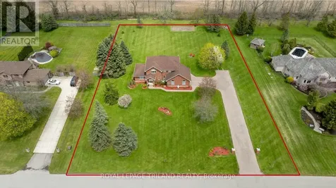 42720 Meadow Wood Lane Central Elgin ON N0L 2L0