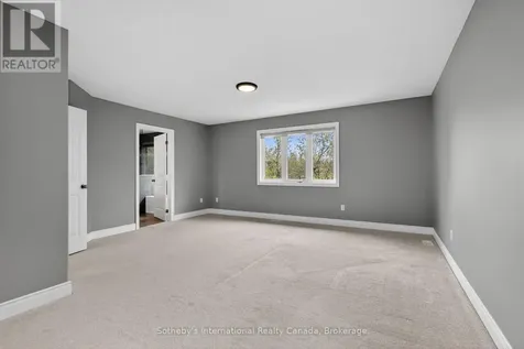 19 Garbutt Crescent Collingwood ON L9Y 0H5
