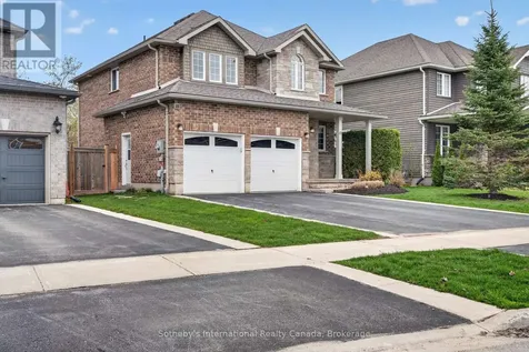 19 Garbutt Crescent Collingwood ON L9Y 0H5