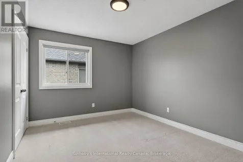19 Garbutt Crescent Collingwood ON L9Y 0H5